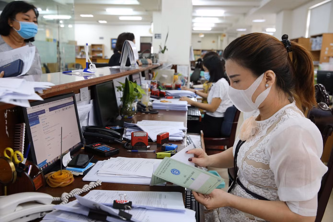 Cải cách tiền lương chính là đầu tư cho con người, đầu tư cho sự phát triển bền vững (Ảnh minh hoạ)