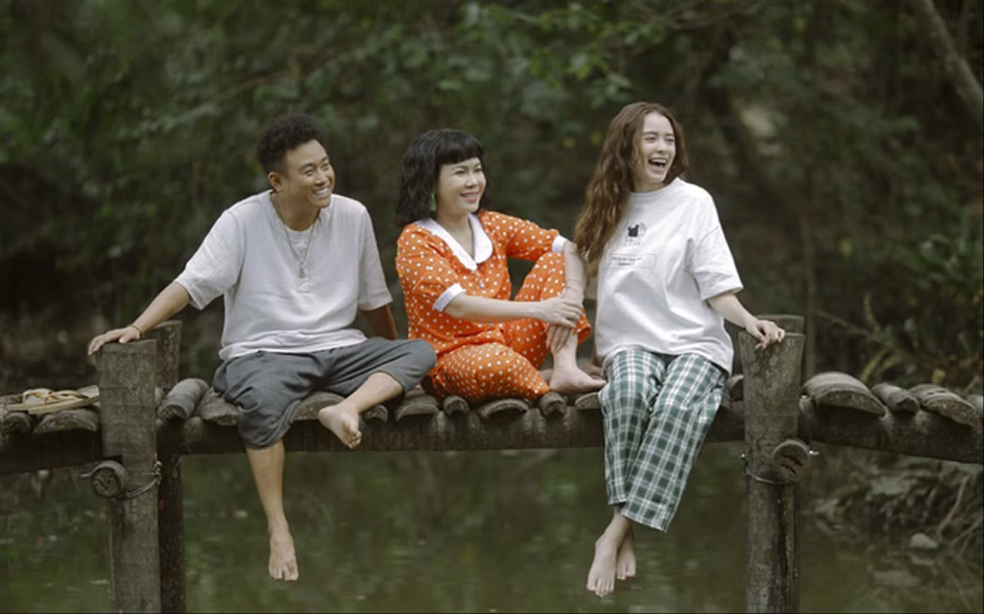 “Nhà không bán” bất ngờ gia nhập đường đua phim Tết