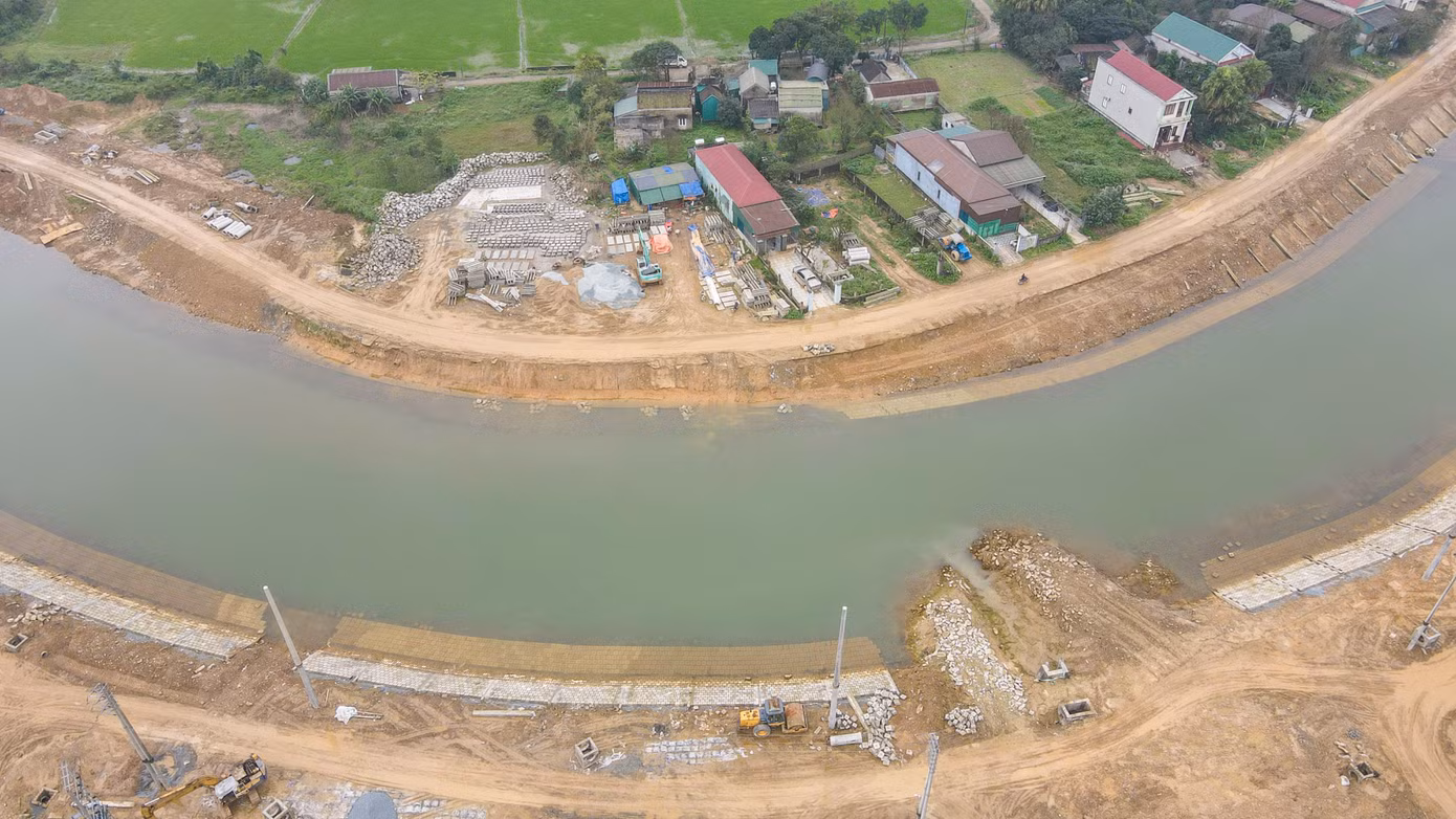 Mục tiêu dự án nhằm nâng cấp, chỉnh trang hạ tầng cảnh quan, hoàn thiện hệ thống kè và đường hai bên bờ sông Trí, qua đó, tạo điểm nhấn đô thị dọc hai bên bờ sông, góp phần hoàn thành các tiêu chí để thị xã Kỳ Anh lên thành phố vào cuối năm 2025.
