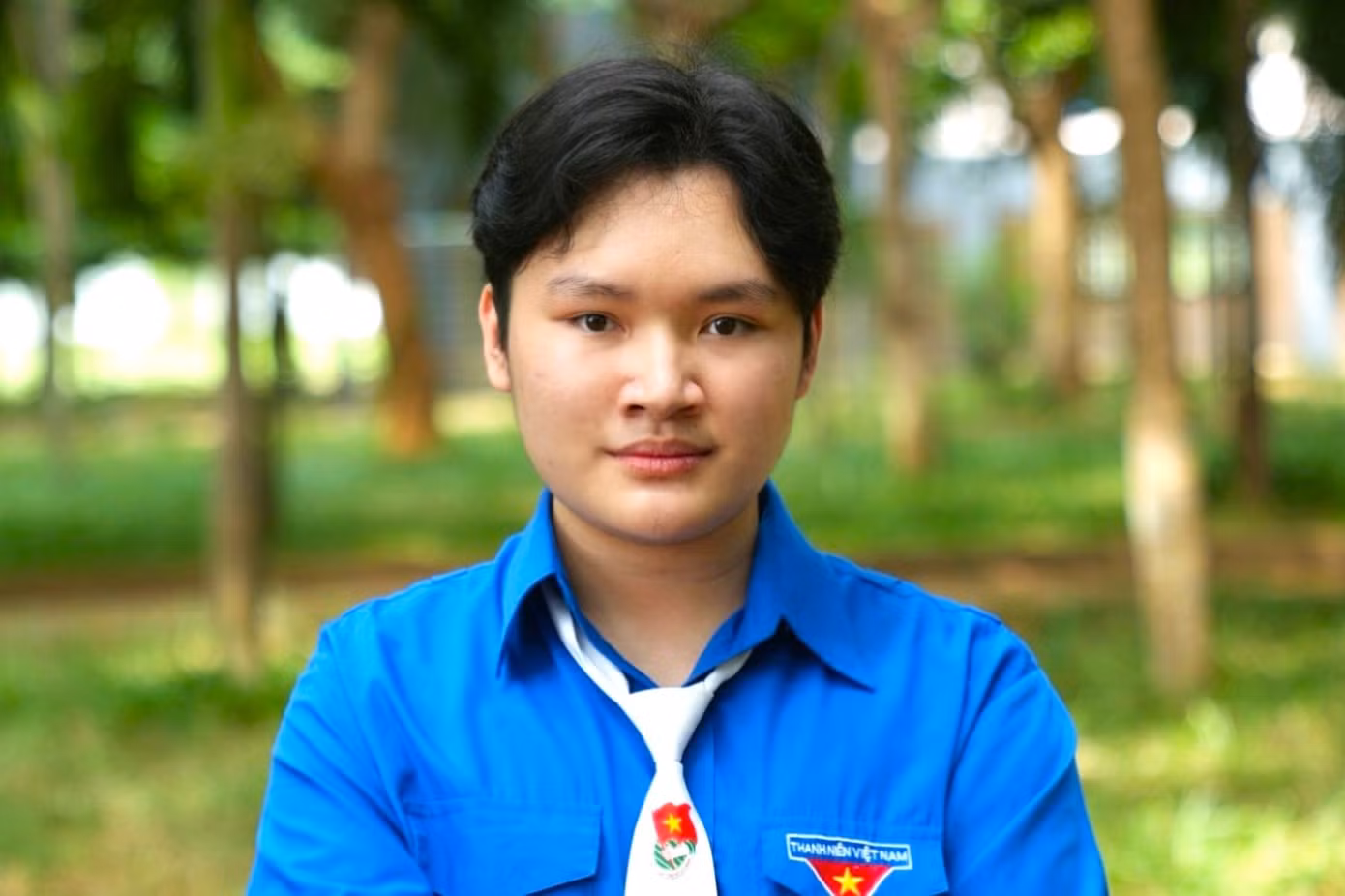Thái Vũ Đức Anh (lớp 12 Toán 1 trường THPT Chuyên Lê Quý Đôn, Bà Rịa - Vũng Tàu) trúng tuyển ĐH Yale (Mỹ) với mức học bổng 8,3 tỷ đồng cho 4 năm học.