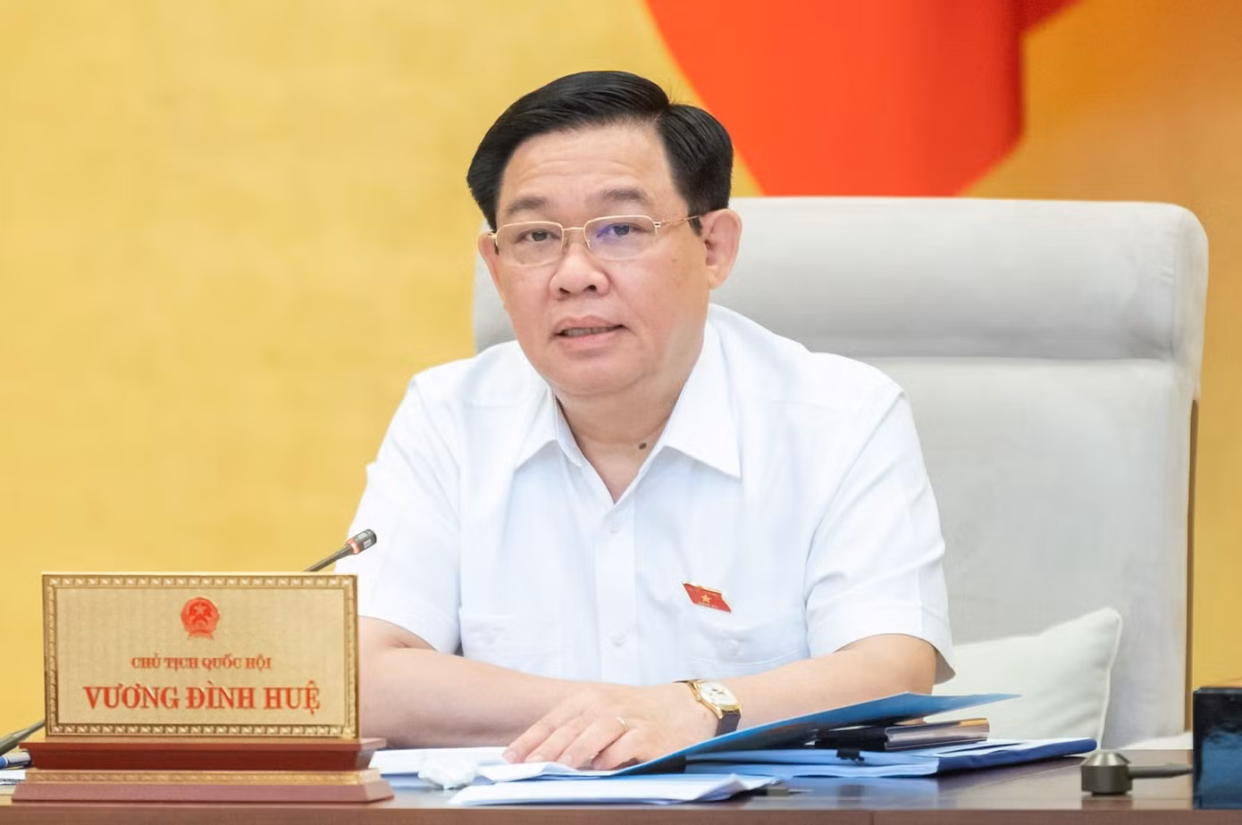 Chủ tịch Quốc hội Vương Đình Huệ tại phiên họp.