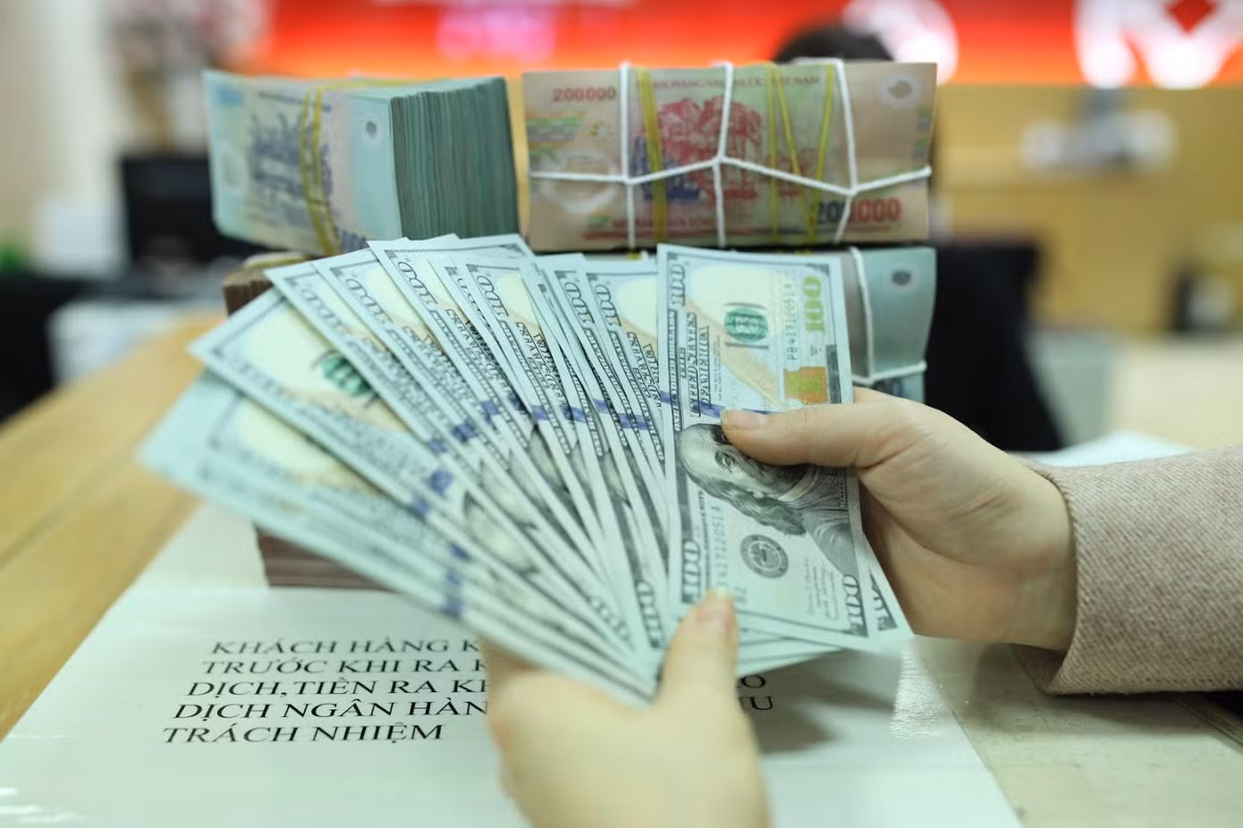 Giá USD liên tục giảm từ đầu tháng 9.