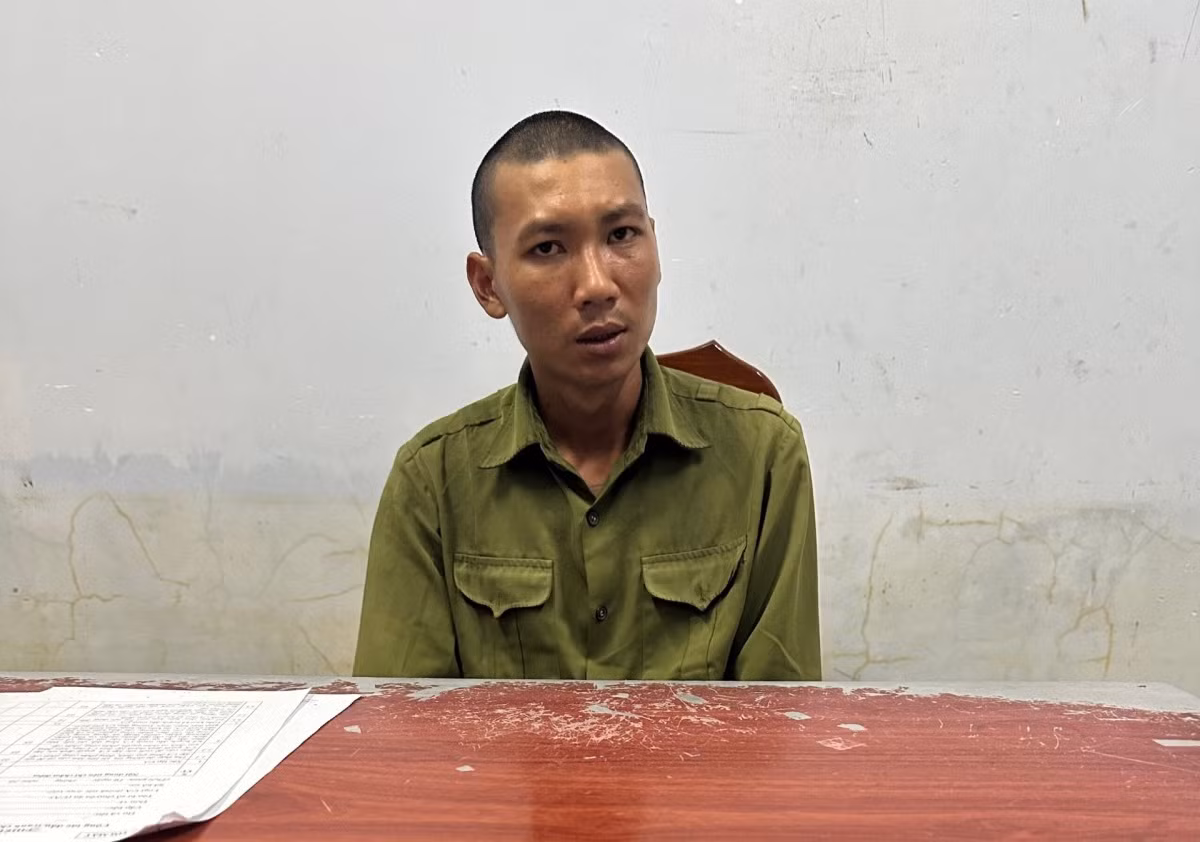 Đối tượng Phan Văn Hoàn tại cơ quan công an