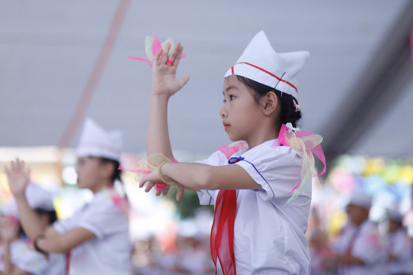 Biểu diễn múa trong phần thi nghi thức. Ảnh: Nguyễn Thắng