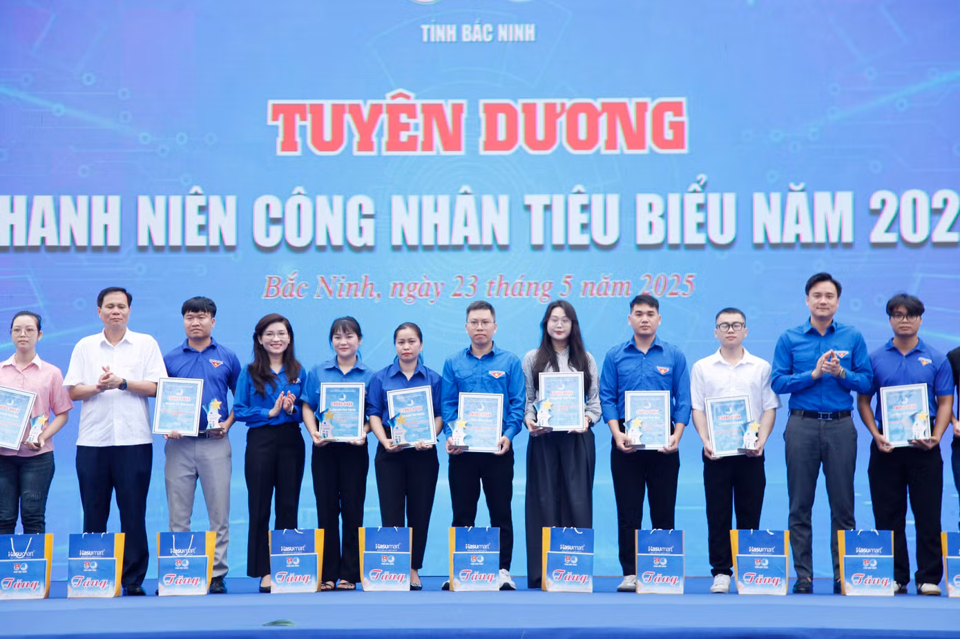 Tại chương trình, Tỉnh Đoàn Bắc Ninh tuyên dương thanh niên tiêu biểu.