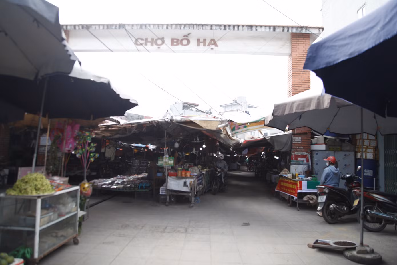 Chợ trung tâm Bố Hạ, huyện Yên Thế (Bắc Giang). Ảnh: Nguyễn Thắng