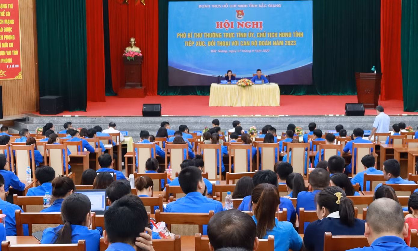Toàn cảnh buổi đối thoại.