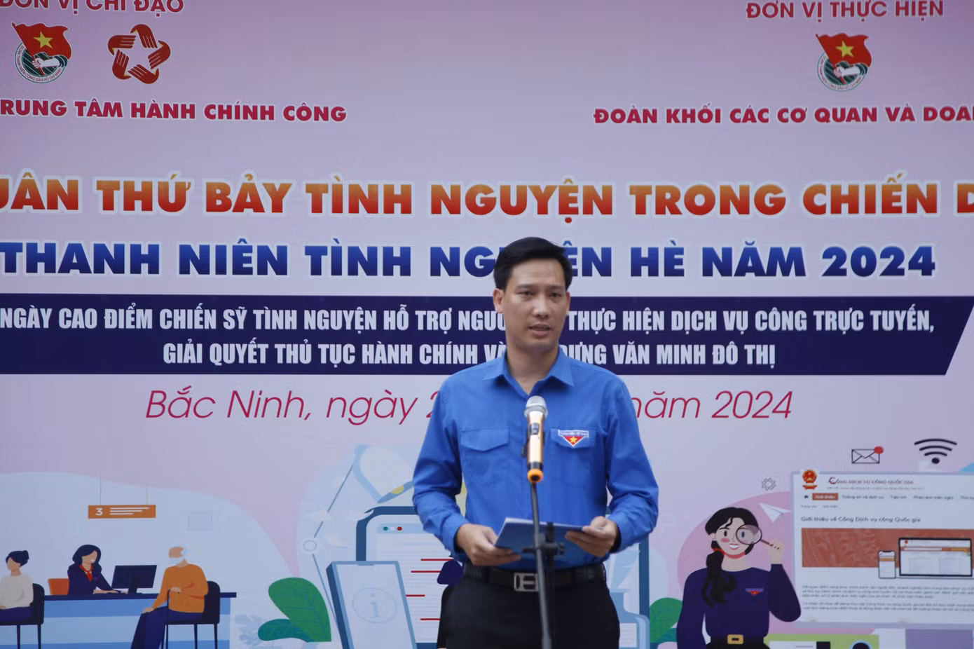 Phó Bí thư Tỉnh Đoàn Bắc Ninh Nguyễn Bảo Đại phát biểu tại chương trình. Ảnh: Nguyễn Thắng
