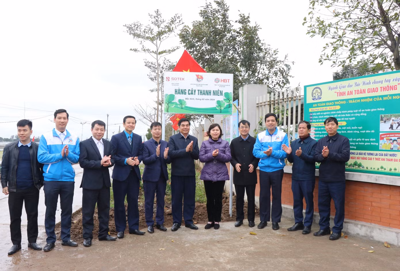 Tỉnh Đoàn Bắc Ninh khánh thành công trình hàng cây thanh niên.