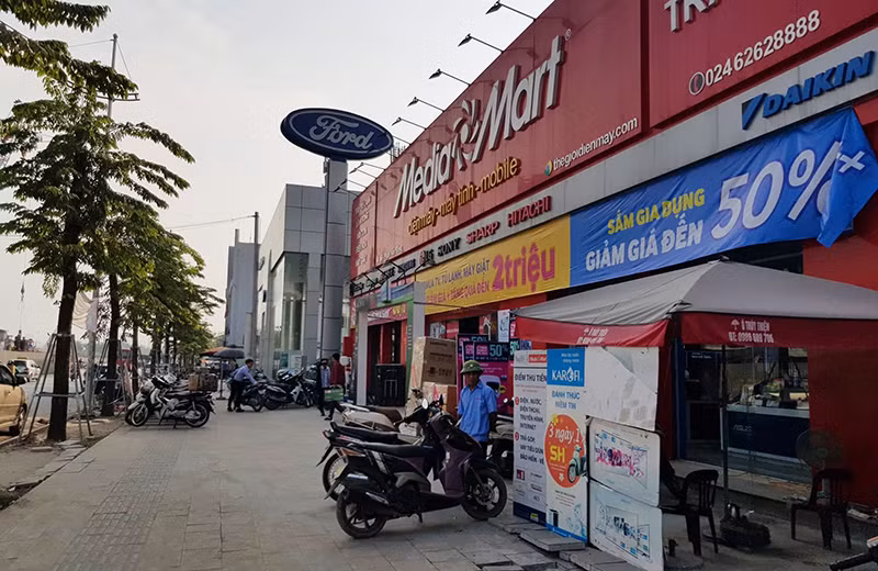 Hà Nội: La liệt bãi đỗ xe '5 không' trên đất dự án ảnh 15