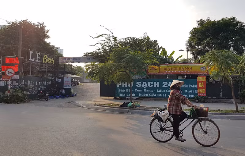 Hà Nội: La liệt bãi đỗ xe '5 không' trên đất dự án ảnh 18
