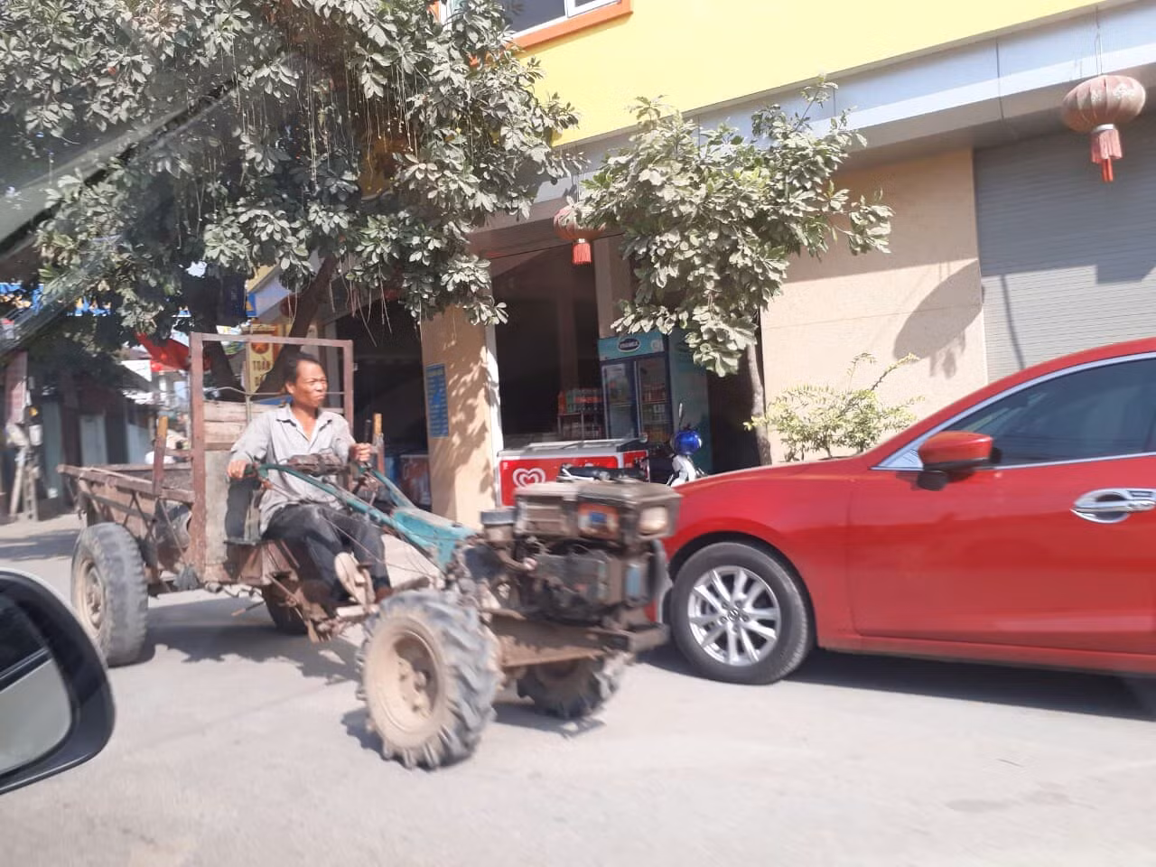 Bắc Ninh: Xe công nông tấp nập lưu thông trên tỉnh lộ ảnh 6