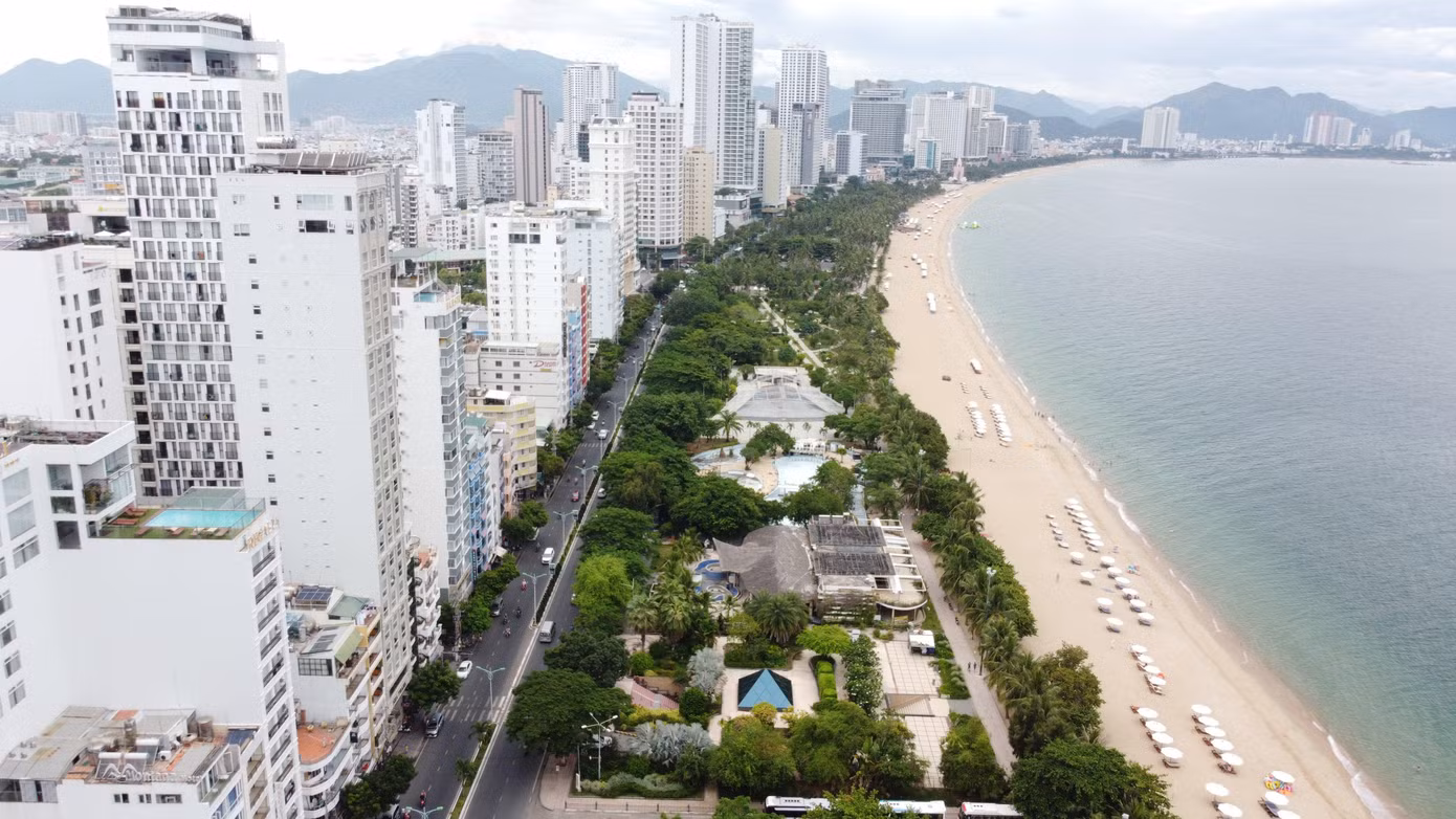 Phía đông đường Trần Phú - Nha Trang được quy hoạch để phục vụ cộng đồng. Ảnh L.H