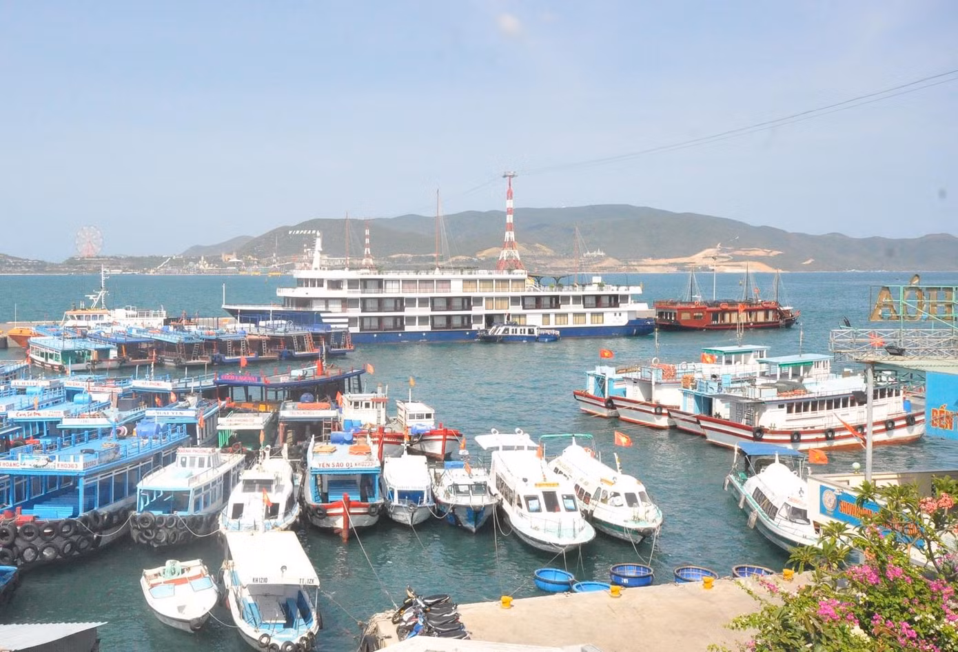 Bến tàu du lịch Cầu Đá - Nha Trang. Ảnh L.H