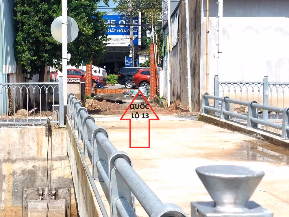 Dự án xây dựng hệ thống thoát nước Bình Hòa (Bình Dương) nhằm tiêu thoát nước cho lưu vực khoảng 1.143 ha, gồm cả Khu công nghiệp Việt Nam - Singapore và vùng phụ cận, khu vực phía Đông tuyến đường ĐT.743, khu vực phía Đông và phía Tây quốc lộ 13. Đây là công trình chống ngập trọng điểm ở tỉnh Bình Dương, được triển khai từ tháng 10/2021 và đến nay đã hoàn thành, đưa vào sử dụng.