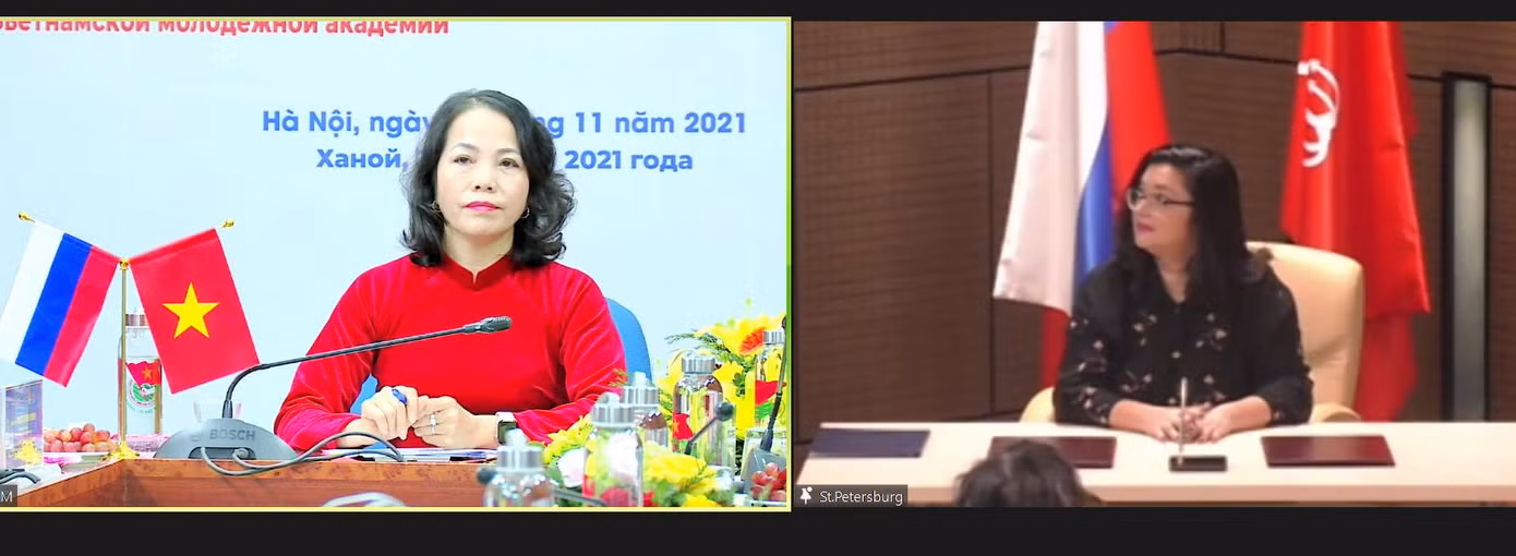 Đại diện Học viện thanh thiếu niên Việt Nam và Đại học Sư phạm Quốc gia Nga Herzen ký kết thỏa thuận hợp tác. Ảnh: BTC