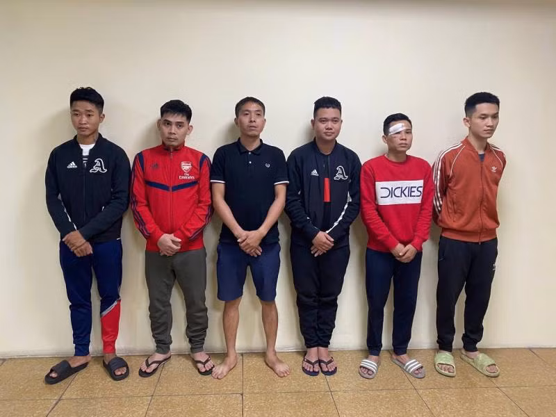 Nhóm đối tượng liên quan.