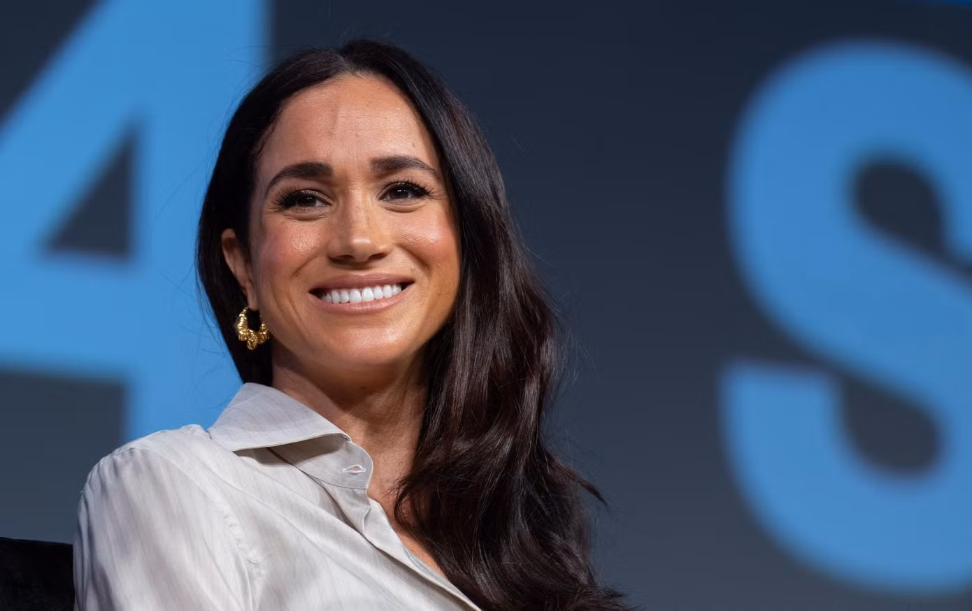 Meghan Markle đang ghi hình cho chương trình nấu ăn trên Netflix. Ảnh: Getty Images.