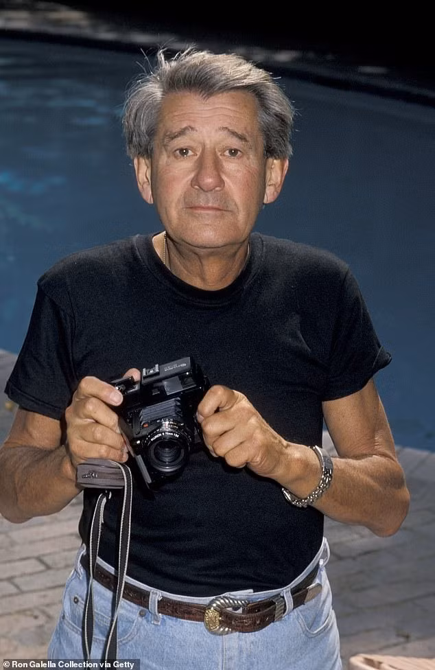 Helmut Newton qua đời do tai nạn xe cộ ở Chateau Marmont. Ảnh: Getty Images.
