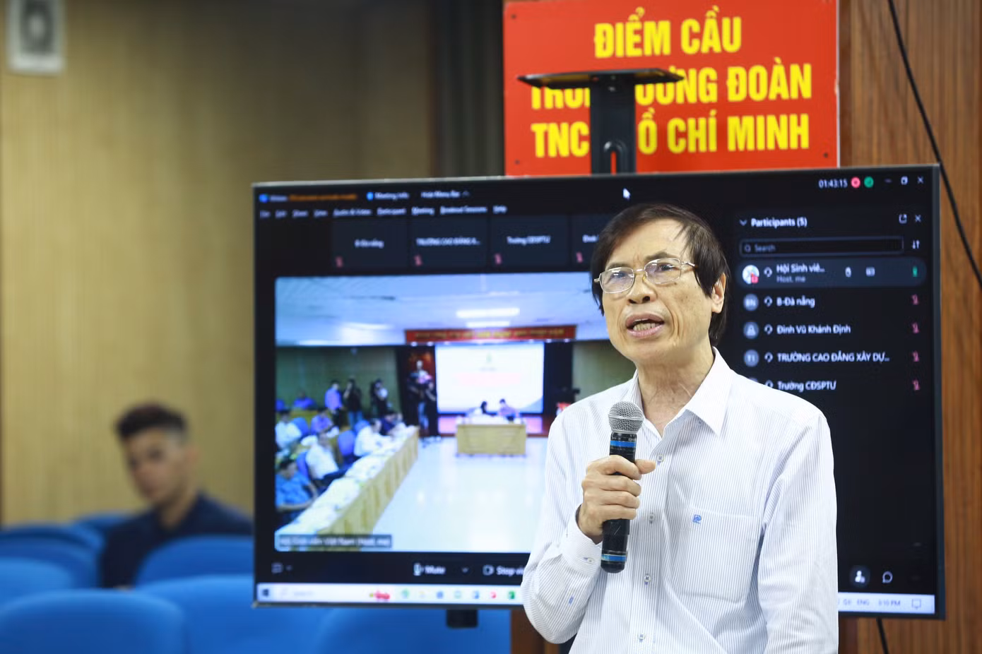 Các đại biểu góp ý tại hội nghị. Ảnh: Bảo Anh