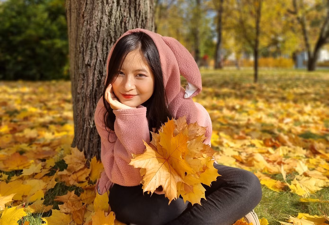 Nguyễn Thu Trang sinh viên trường ĐH Nghiên cứu Quốc gia xây dựng Moscow. Ảnh: NVCC