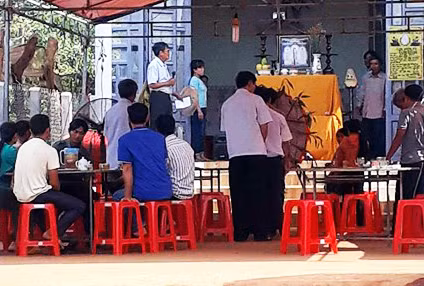 Bớt xén khẩu phần bữa ăn của học sinh là tội ác ảnh 4