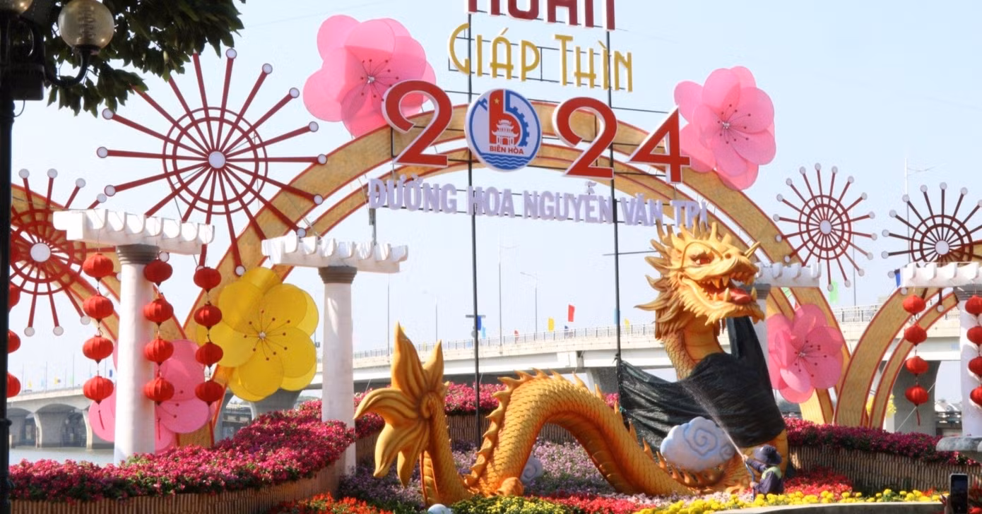 Đường hoa Nguyễn Văn Trị (TP Biên Hòa) vừa thành hình