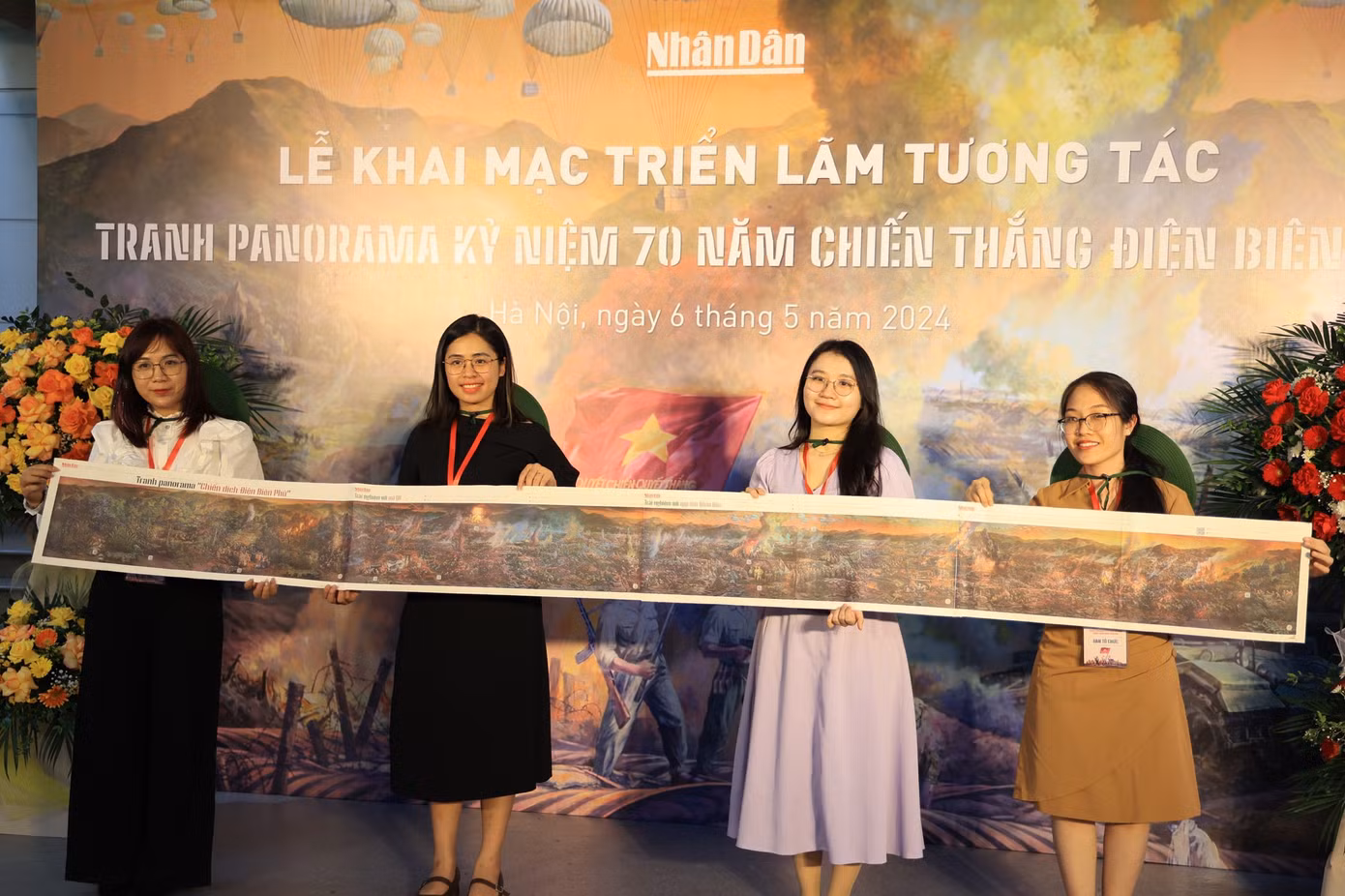 "Chúng tôi mất 6 tháng chuẩn bị để có chiến dịch thông tin hoành tráng về 70 năm chiến thắng Điện Biên Phủ. Ý tưởng về một chuyên trang đặc biệt và bức tranh panorama bản in ra đời. Chúng tôi muốn tạo bất ngờ hơn cho độc giả khi tích hợp các tính năng tương tác để trải nghiệm nội dung mở rộng. Chúng tôi mong rằng người dân, người trẻ có thể tiếp cận, tìm hiểu bài học lịch sử hữu ích cho cuộc sống, công việc, định hướng vào những điều tốt đẹp cho đất nước, cho tương lai”, ông Lê Quốc Minh nêu.