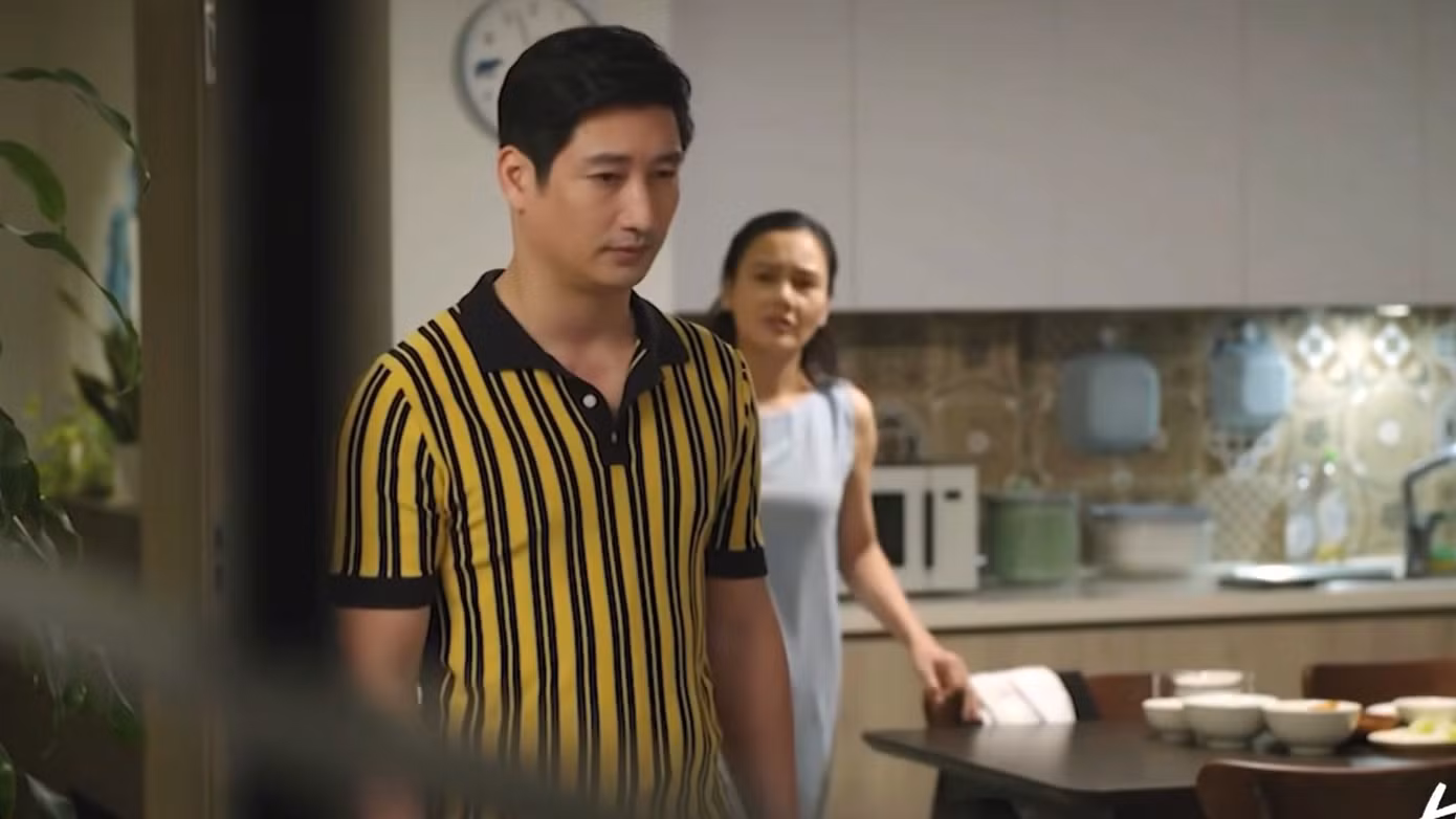 Thuận liên tục tra hỏi khiến Khang khó chịu, nặng lời với vợ.