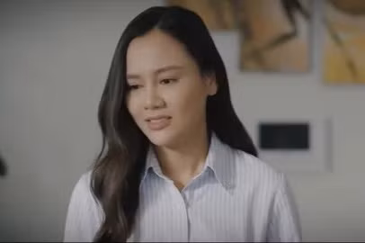 Thuận (Huyền Sâm) là người mẹ khắt khe, luôn áp đặt con cái.