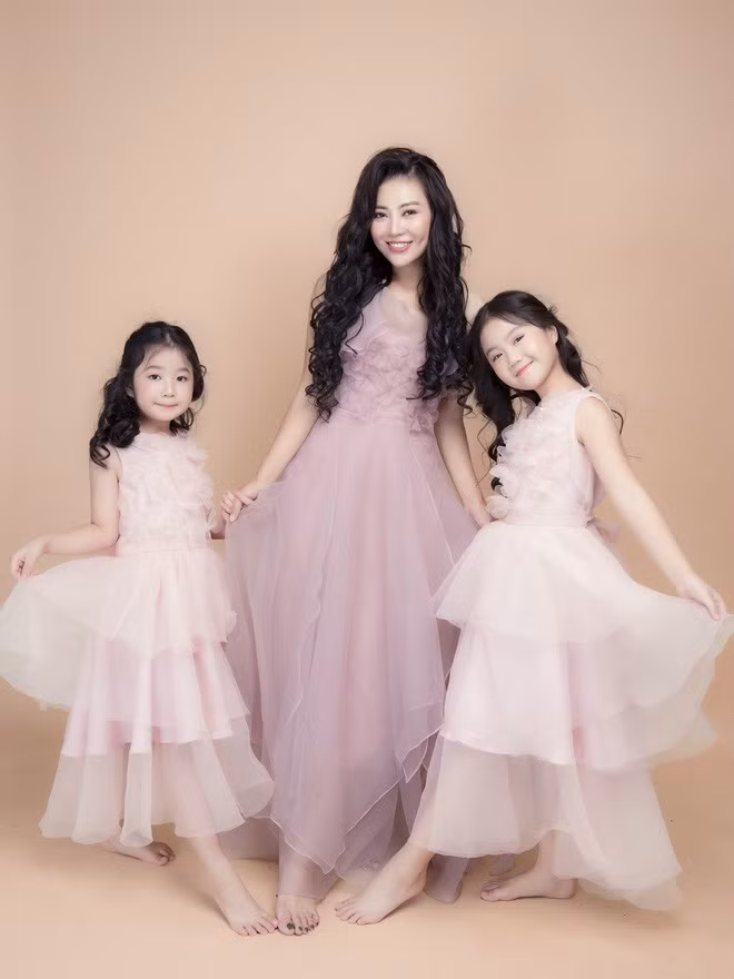 Thanh Hương và chồng cũ có hai người con gái.
