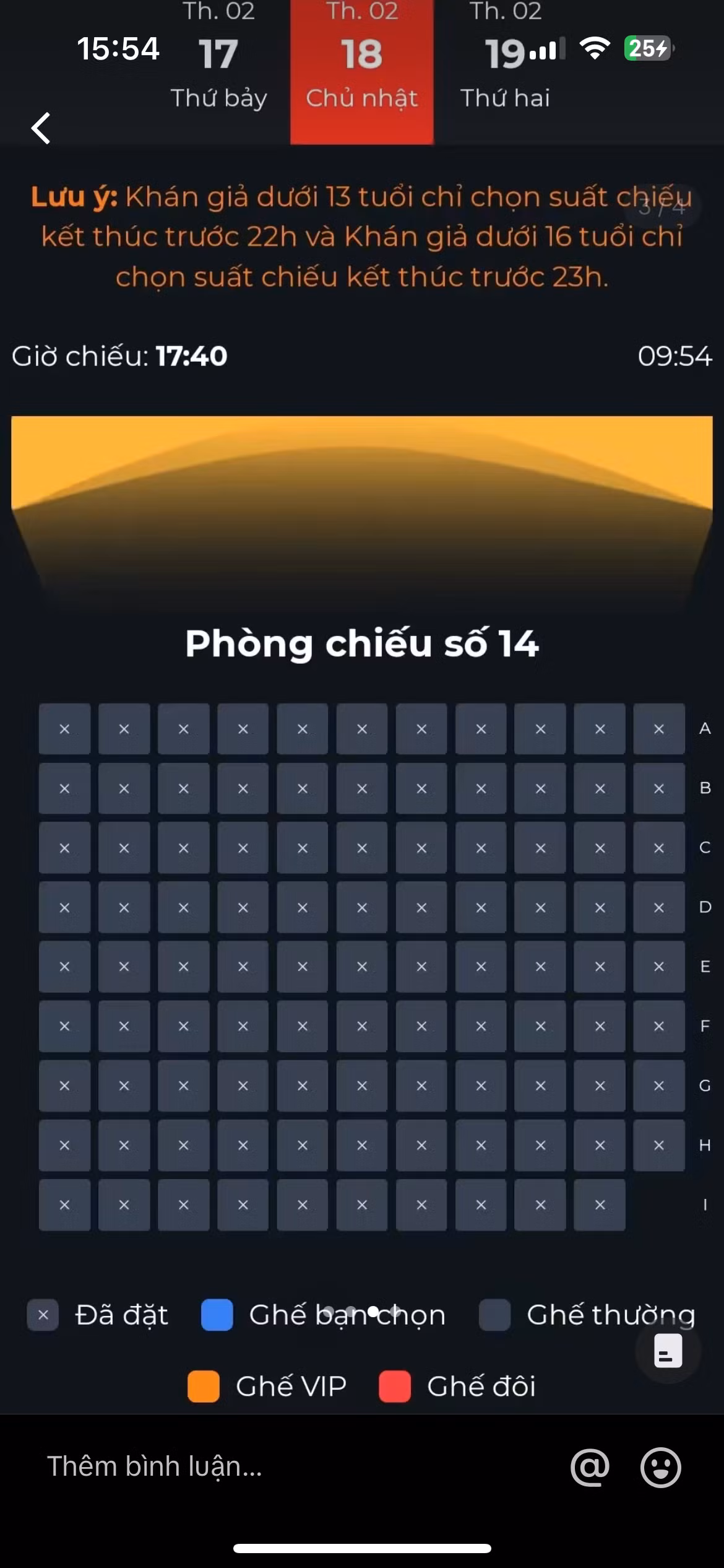 Nhiều suất chiếu của Đào, phở và piano kín chỗ, khán giả rất khó khăn để giành được vé xem phim này.