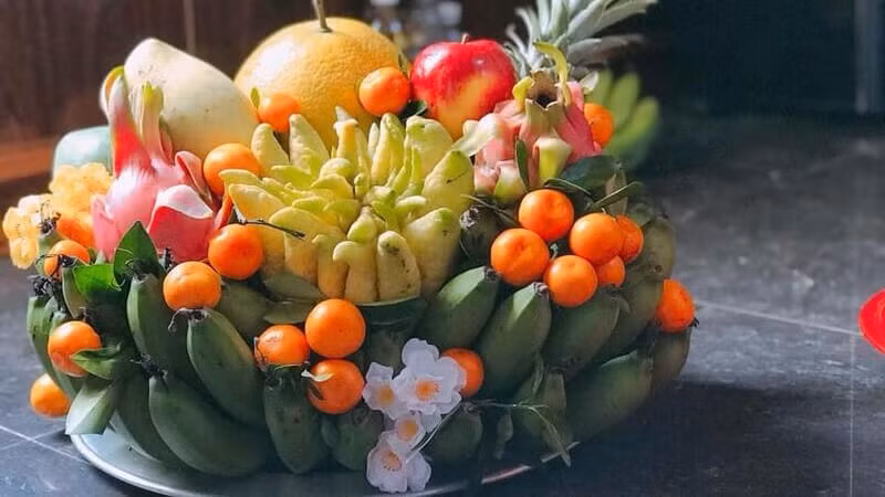 Có thể thay bưởi bằng quả phật thủ bởi loại quả này có tác dụng lưu giữ thần, Phật và gia tiên lưu lại trong nhà lâu hơn để phù hộ cho gia chủ.