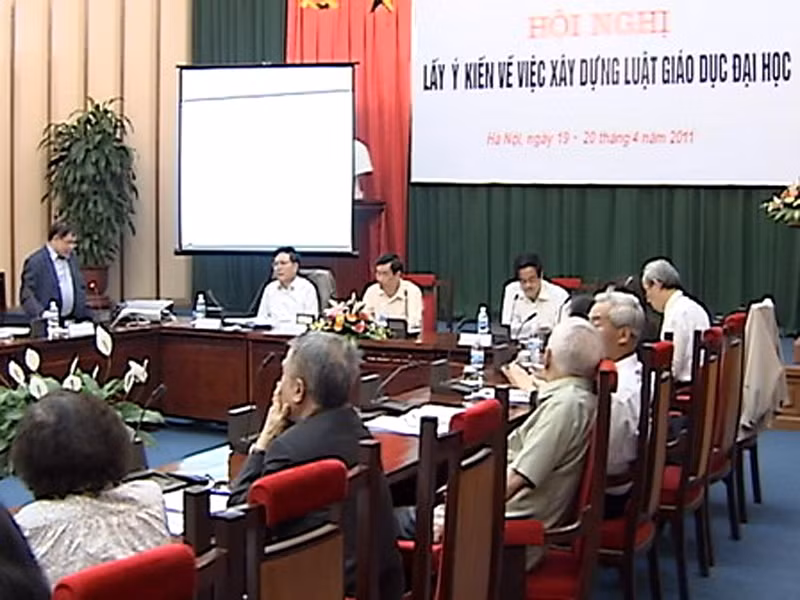 Lấy ý kiến