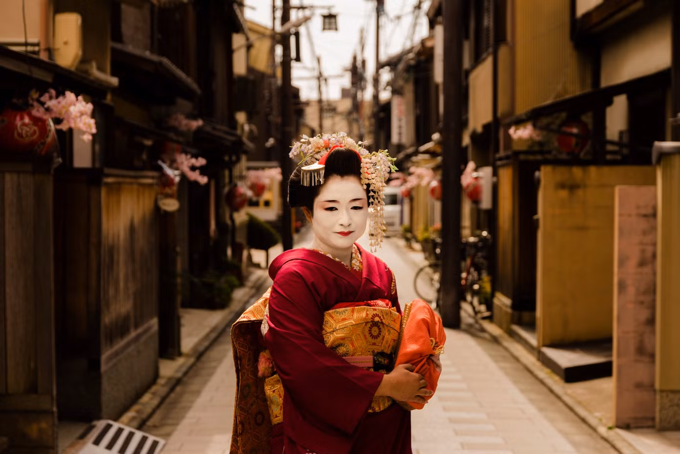 Geisha am hiểu về nhiều loại hình nghệ thuật truyền thống tại Nhật Bản. Ảnh: Pexel.