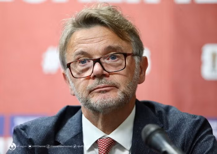 HLV Troussier.