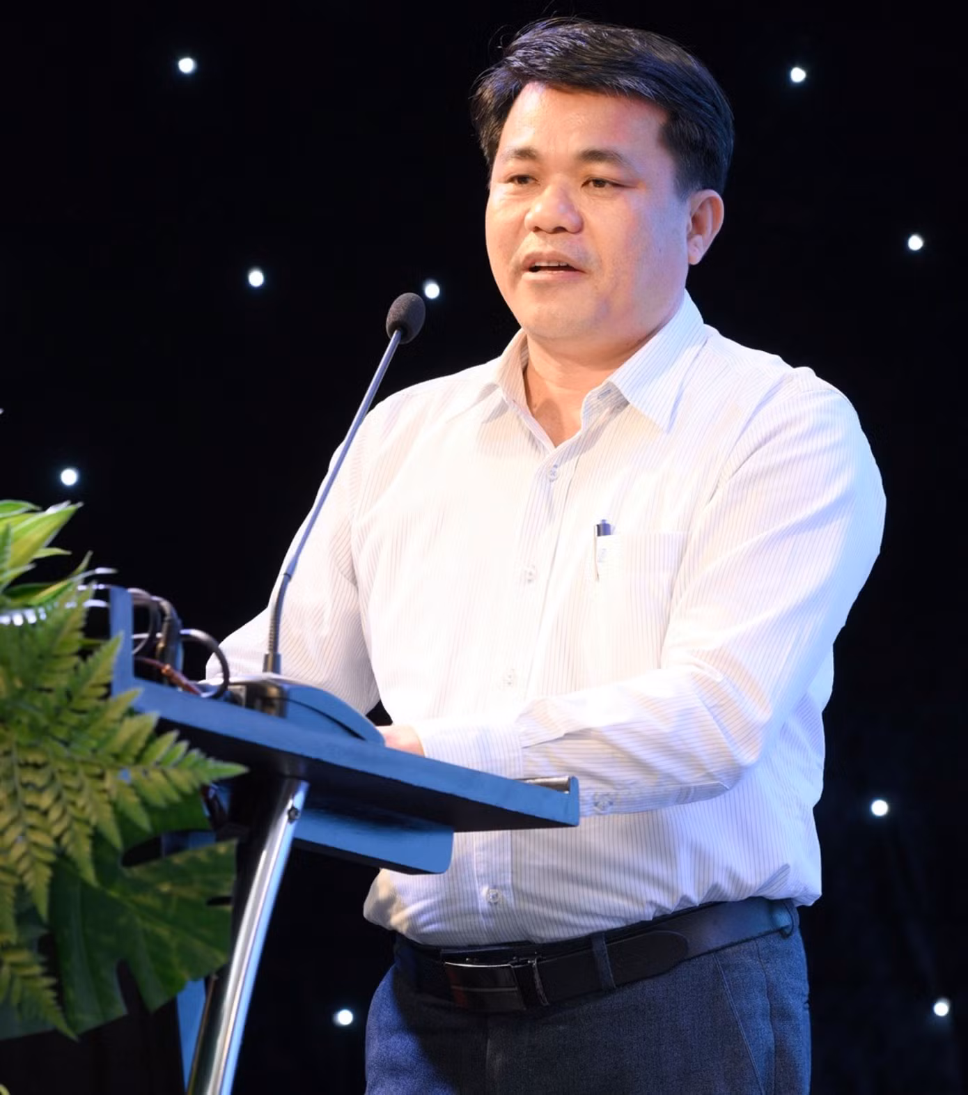 Ông Nguyễn Duy Quang, Giám đốc Sở Nông nghiệp &amp; Môi trường tỉnh Khánh Hòa chia sẻ về mô hình “Nuôi biển công nghệ cao” nhằm nâng cao năng suất mà vẫn đảm bảo phát triển bền vững