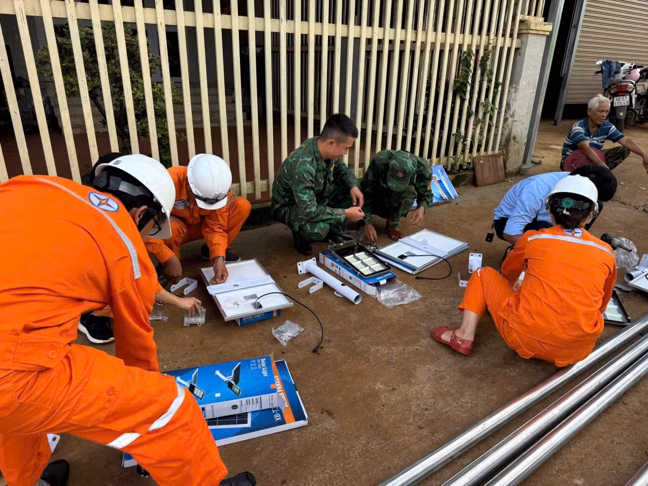PC Đắk Nông triển khai chương trình “Thắp sáng đường quê”, góp phần xây dựng nông thôn mới