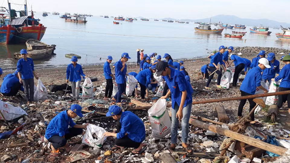 'Hãy làm sạch biển' đổi thay Ngư Lộc ảnh 2