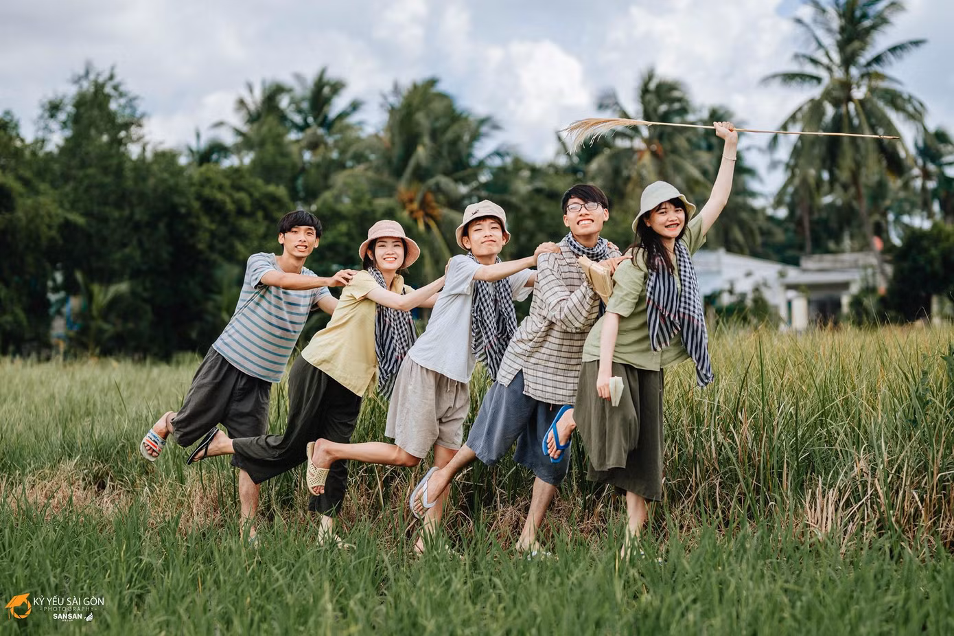 Bộ ảnh 'xin một vé về tuổi thơ' đẹp trong trẻo khiến dân mạng thích thú ảnh 6