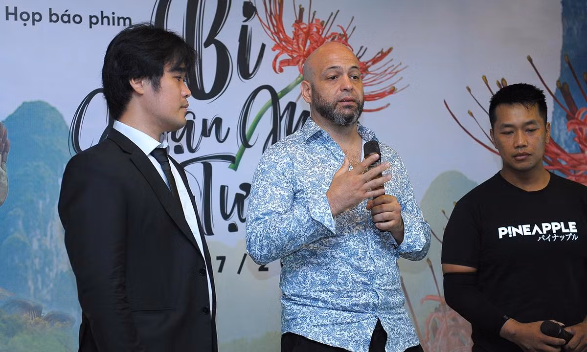 Võ sư Flores bất ngờ hóa sư trụ trì ở ngôi chùa cổ ảnh 2