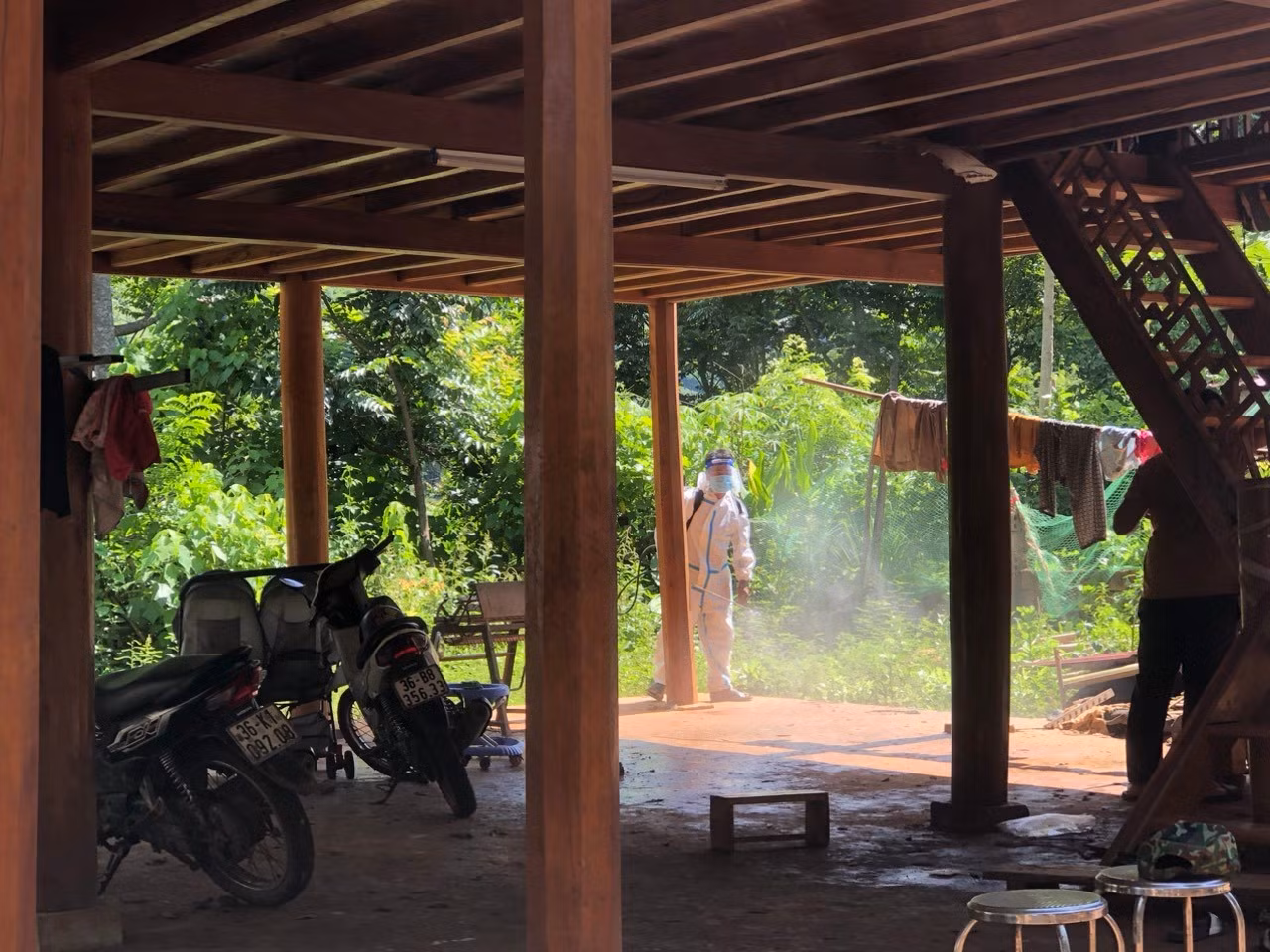 Lực lượng chức năng Thanh Hóa triển khai nhiều giải pháp tại ổ dịch bạch hầu ở thị trấn Mường Lát