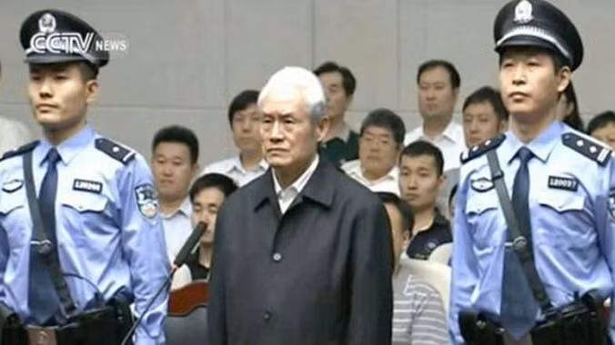 ‘Đả hổ, diệt ruồi, săn cáo’ và những nữ quan tham bị trừng trị ảnh 3
