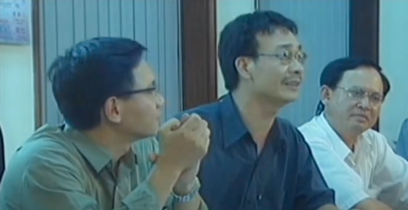 Đèn vàng của đạo diễn Mai Hồng Phong xoay quanh những vấn đề bức thiết của đời sống nhìn từ góc độ của những người làm báo.