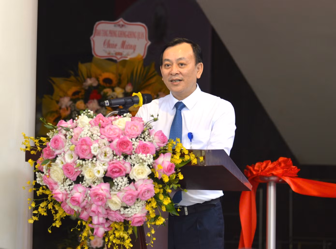 TS. Vũ Mạnh Hà - Giám đốc Bảo tàng Hồ Chí Minh - phát biểu khai mạc. Ảnh: BTC.