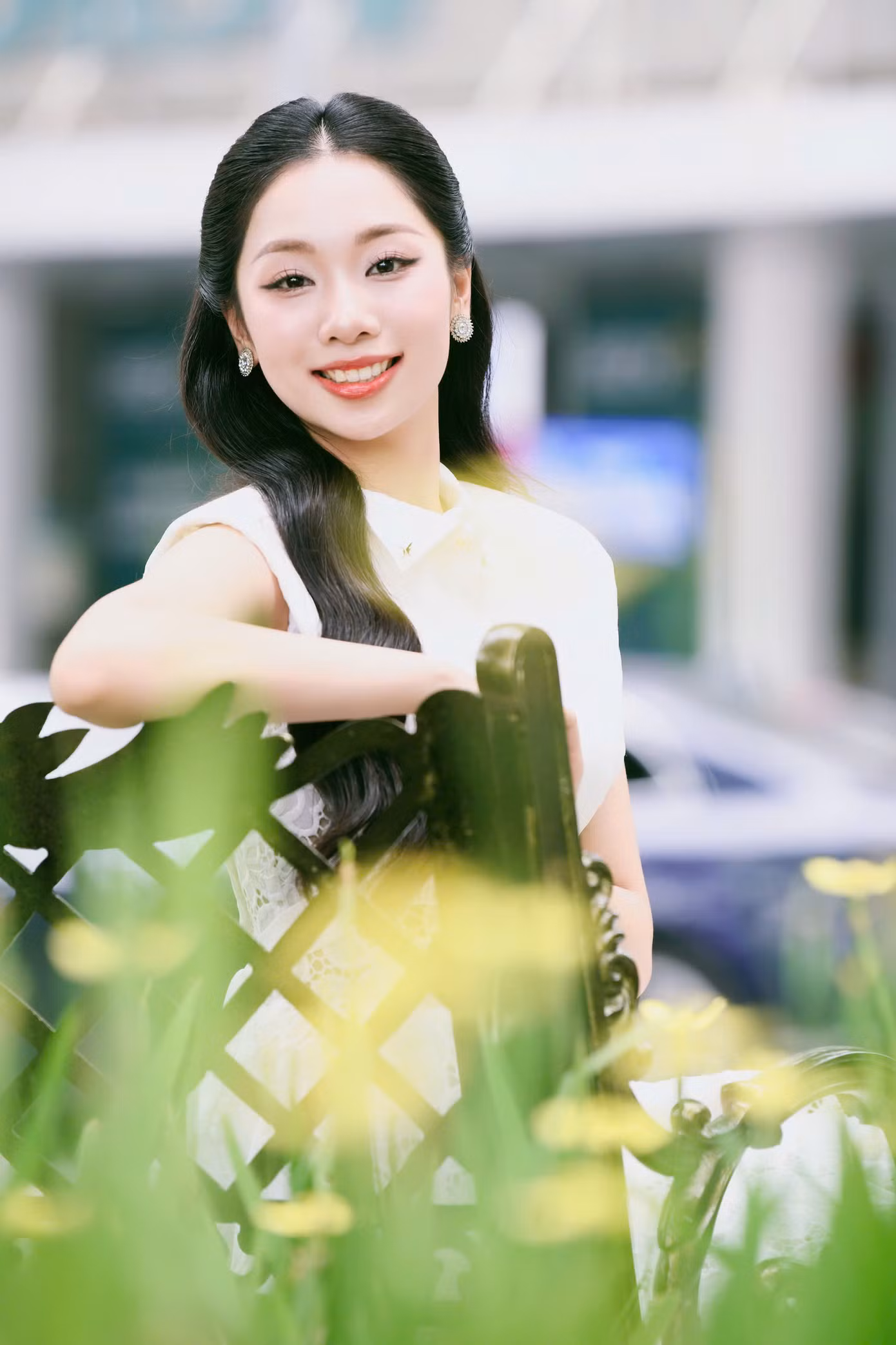 Trong thời gian dự thi Hoa hậu Việt Nam 2024, Thùy Dương đang trong thời gian chuẩn bị luận văn tốt nghiệp tại cả hai đại học. Điều này khiến cô lo lắng nhưng "mạo hiểm" đăng ký để không bỏ lỡ cơ hội chạm tay tới ước mơ của mình là chiếc vương miện danh giá của Hoa hậu Việt Nam.