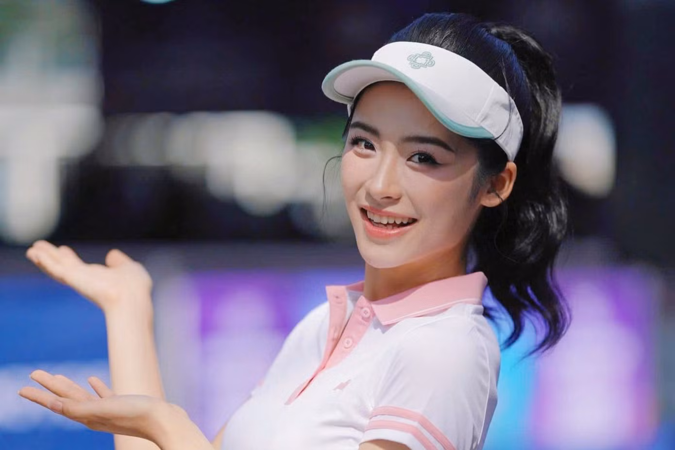 Lần đầu xuất hiện tại Giải Vô địch Pickleball Việt Nam 2025 - Cúp Hyundai Thành Công, Vân Nhi ấn tượng với quy mô và độ hoành tráng của sự kiện. Sức hút của giải đấu cũng khiến Vân Nhi bất ngờ.