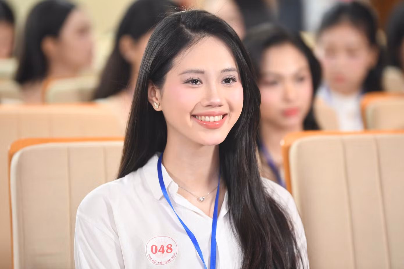 Cận nhan sắc thí sinh Đoàn Thị Diệu Huyền đến từ Đại học Công nghệ Thông tin và Truyền thông Việt - Hàn (Đại học Đà Nẵng).