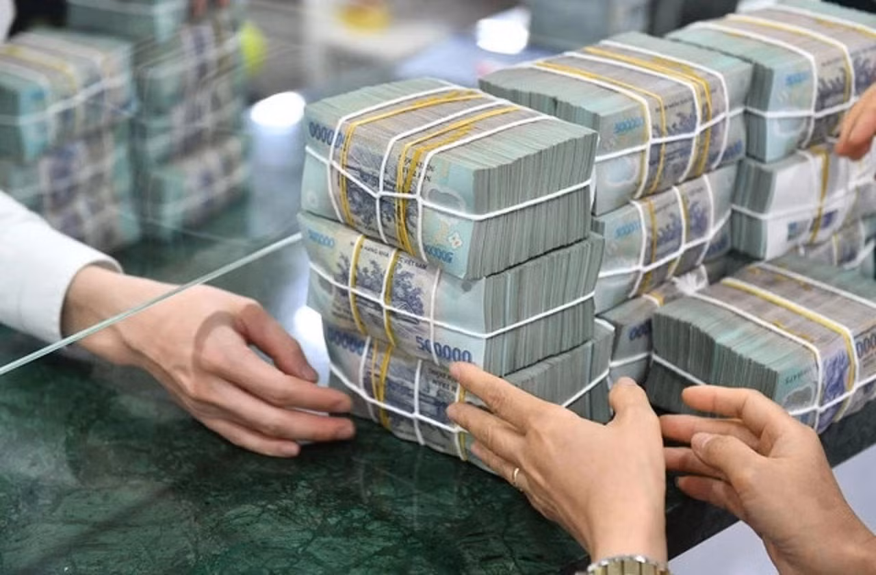 Trong tháng 8/2024, tín dụng TPHCM đã tăng trưởng trở lại với 0,75%.