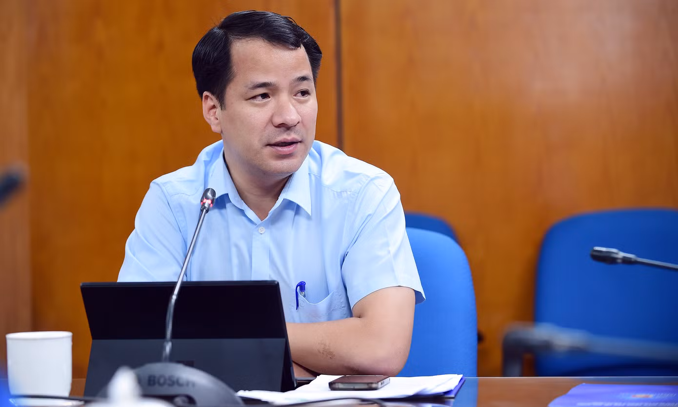 Anh Ngô Văn Cương trao đổi tại buổi làm việc. Ảnh: Xuân Tùng